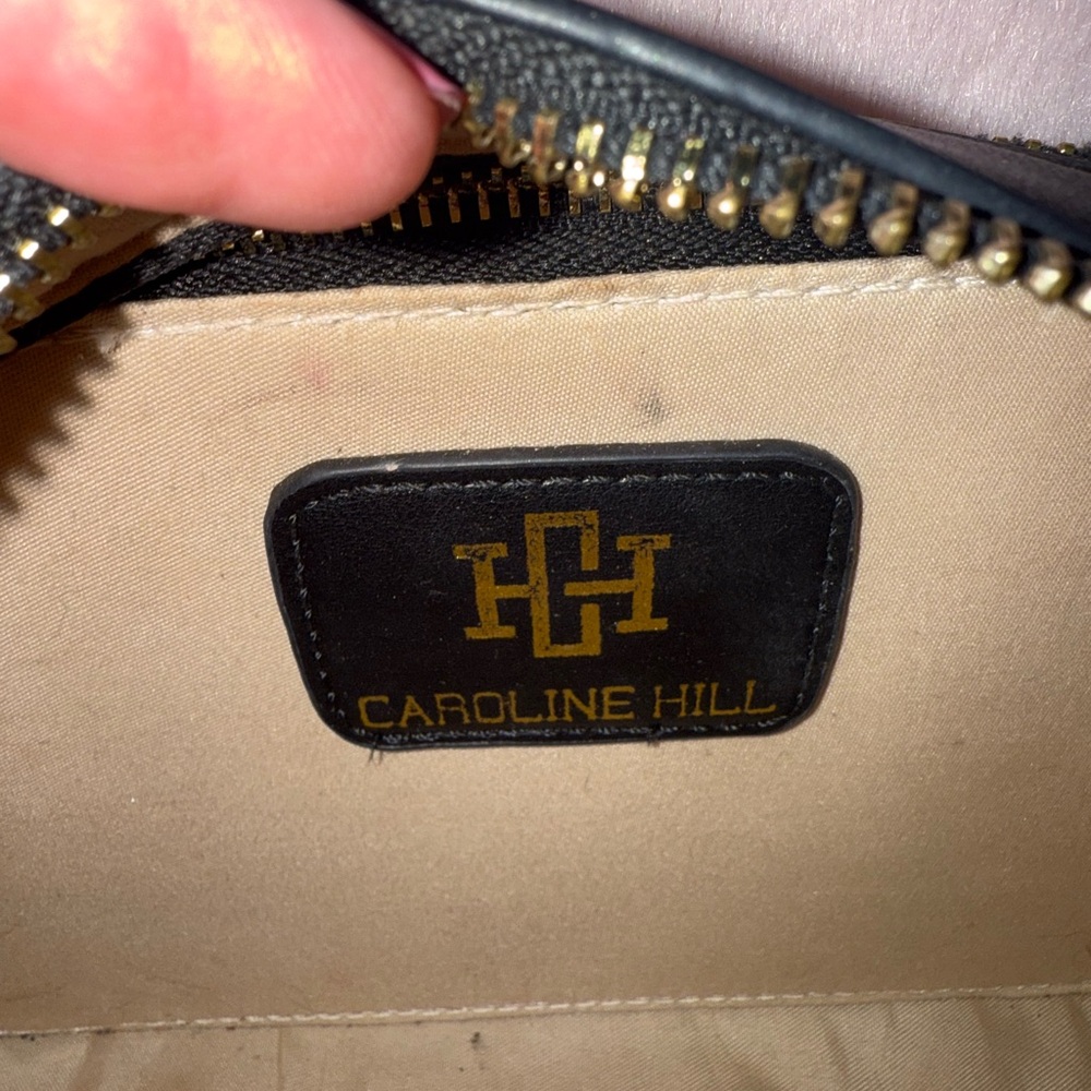 Caroline Hill Stylish Black and Tan Crossbody Bag - Picture 3 of 4